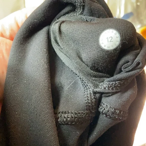 Wunder Under Crop ( Hi-Rise ) Full on Luxetreme 21” - Picture 6 of 10